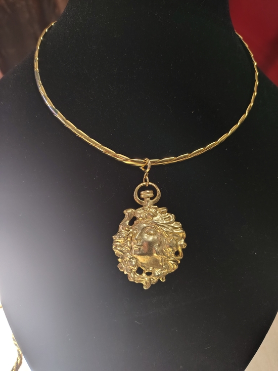 Jewelry - Gold-Tone Medallion Pendant Necklace - Women Jewelry